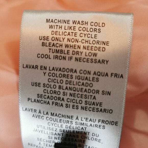 Levis Quilted Pink Bomber Jacket - NWT - Large - Picture 12 of 13